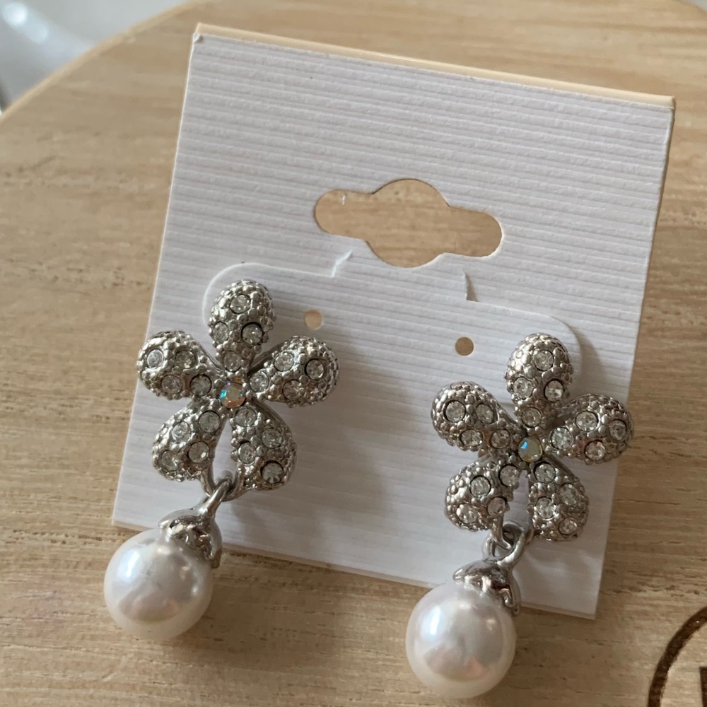 Swarovski and pearl earrings